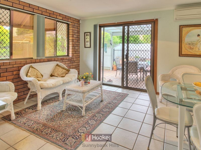 5 Halkin Street, Eight Mile Plains QLD 4113