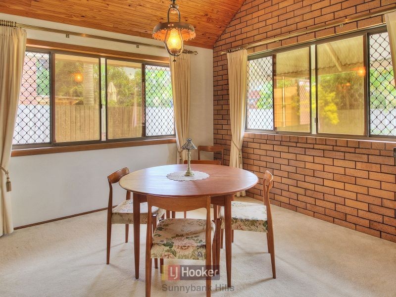 5 Halkin Street, Eight Mile Plains QLD 4113