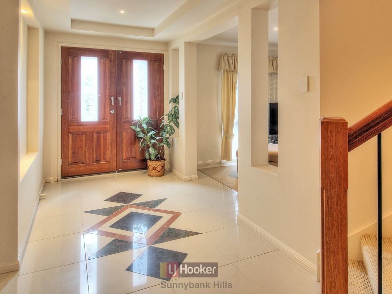 9 Jubilee Close, Eight Mile Plains QLD 4113