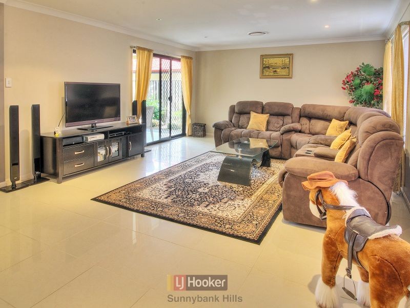 9 Jubilee Close, Eight Mile Plains QLD 4113