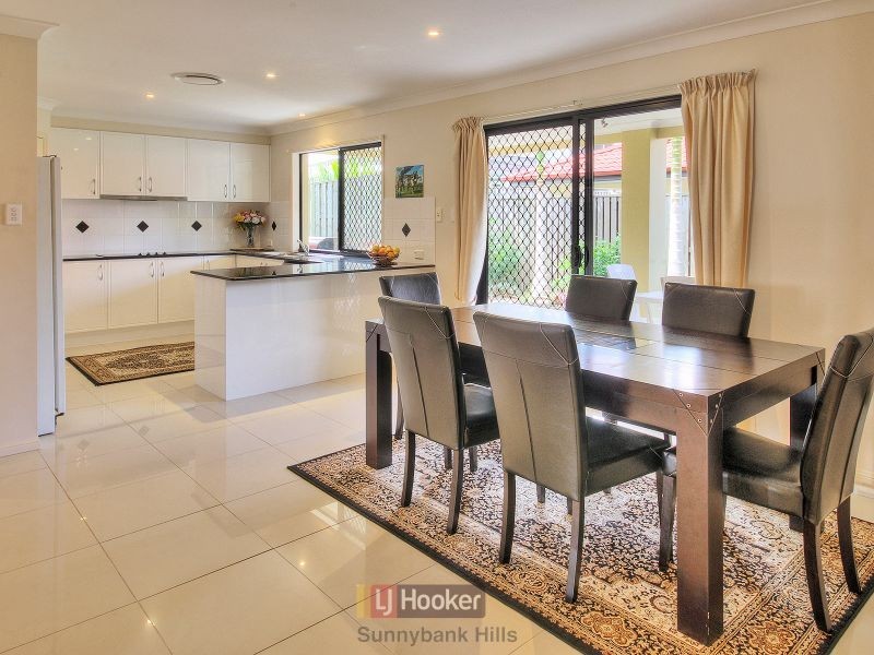 9 Jubilee Close, Eight Mile Plains QLD 4113