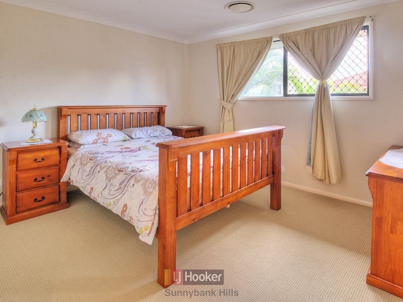 9 Jubilee Close, Eight Mile Plains QLD 4113