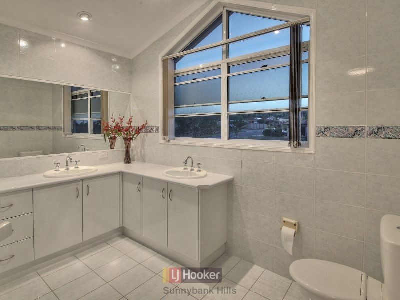 6 Tamarisk Way, Drewvale QLD 4116