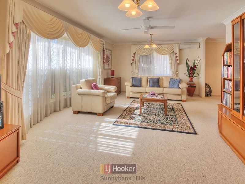 9 Taupo Place, Parkinson QLD 4115