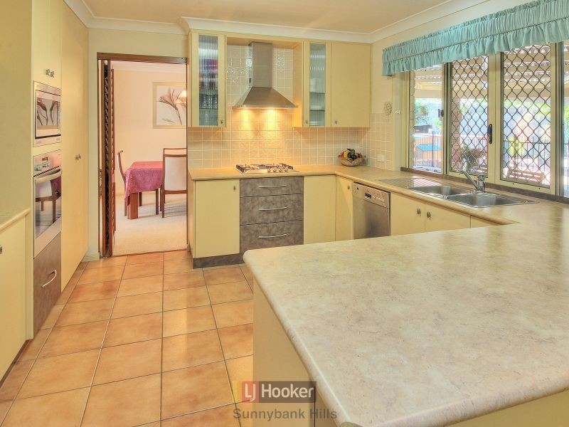 9 Taupo Place, Parkinson QLD 4115