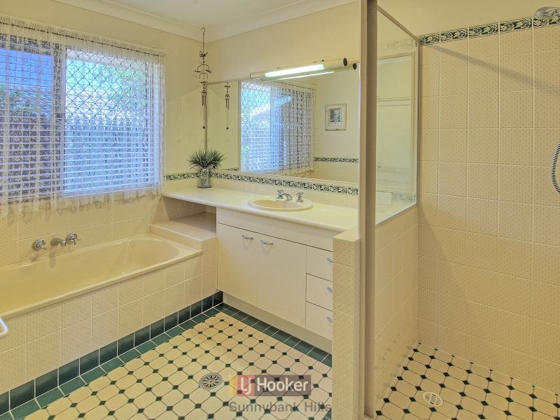 9 Taupo Place, Parkinson QLD 4115