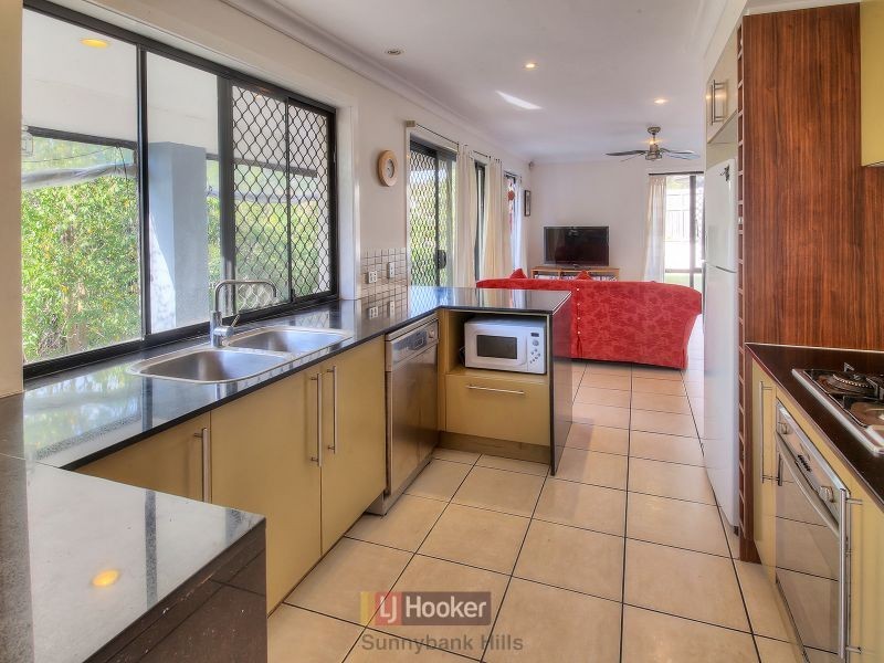 104 Didbrook Street, Robertson QLD 4109