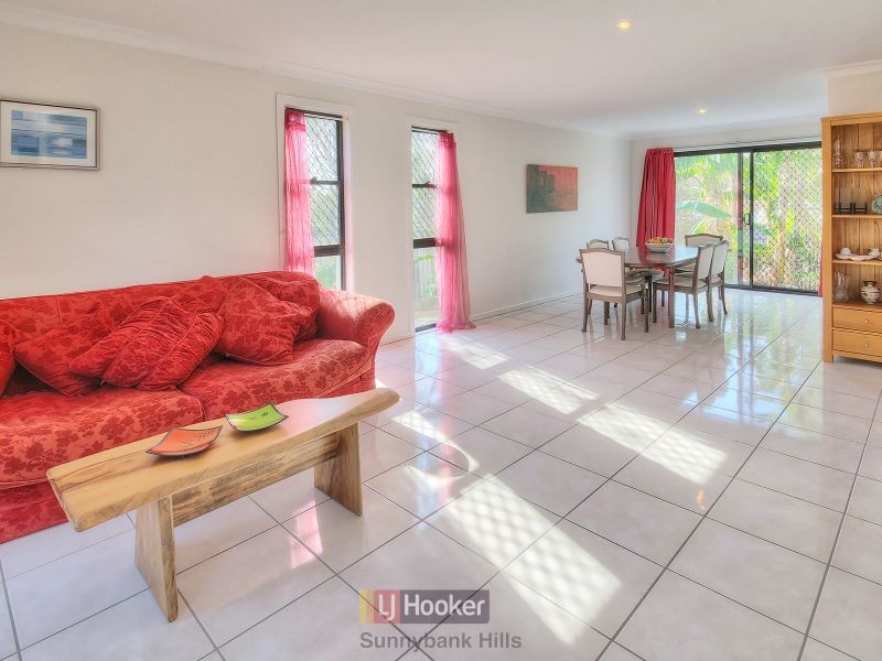 104 Didbrook Street, Robertson QLD 4109