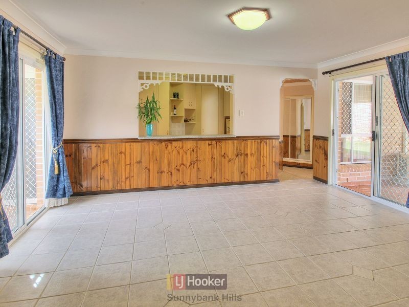 5 Umbel Place, Calamvale QLD 4116