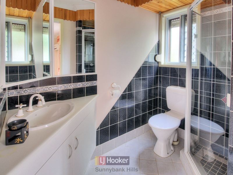 5 Umbel Place, Calamvale QLD 4116