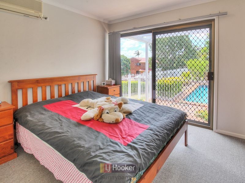 5 Belfairs Street, Robertson QLD 4109