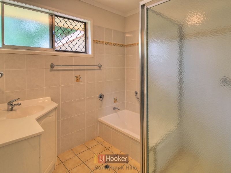 40 Lampson Street, Sunnybank QLD 4109