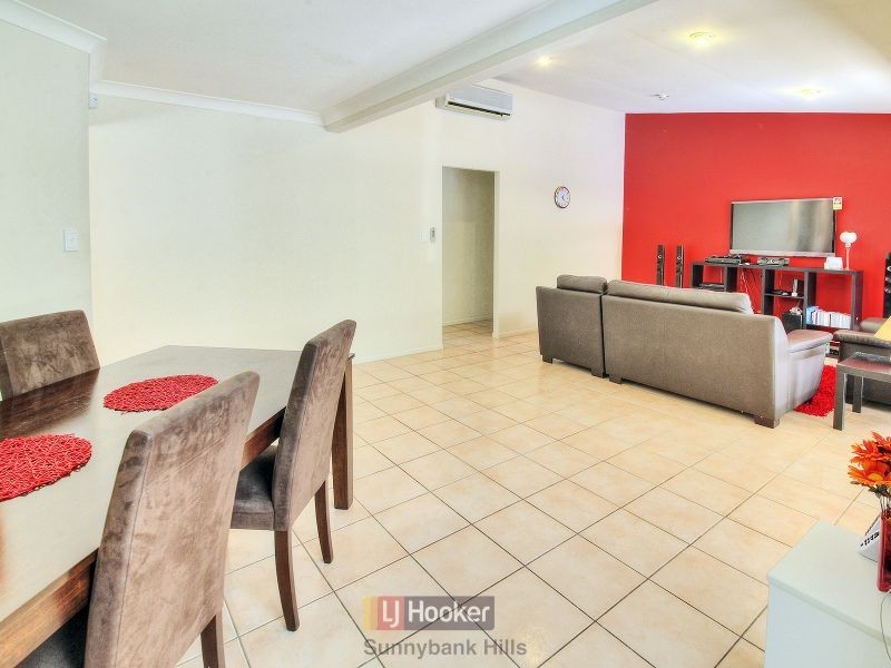 17 Waterlilly Place, Calamvale QLD 4116