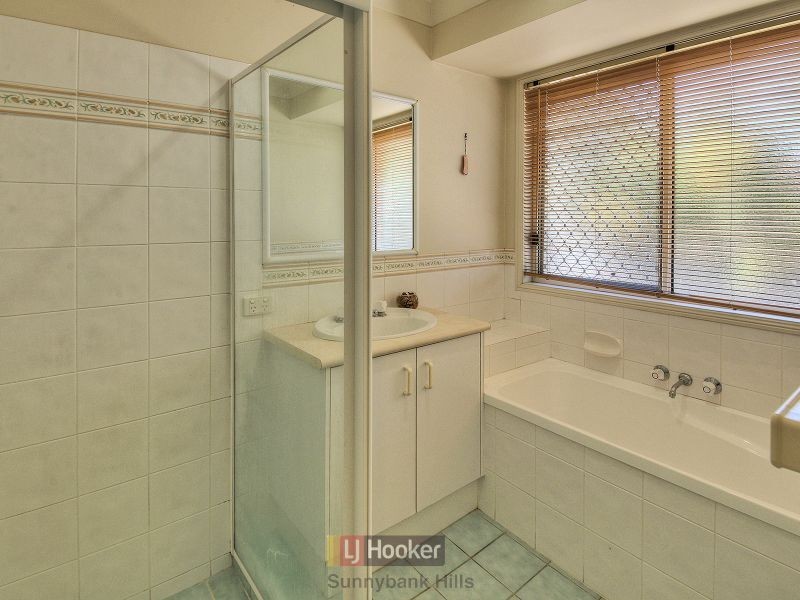 17 Waterlilly Place, Calamvale QLD 4116