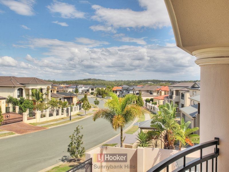 156 The Parkway, Stretton QLD 4116