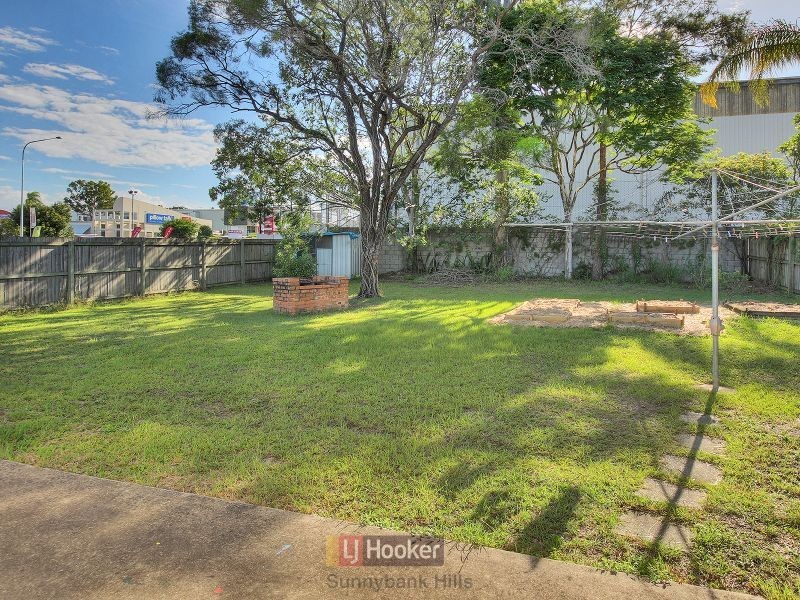 4 Grout Street, Macgregor QLD 4109