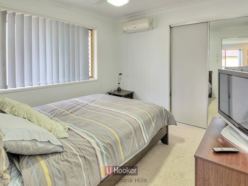 15 Greenways Esplanade, Parkinson QLD 4115