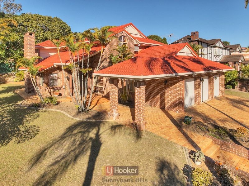 12 Lindfield Circuit, Robertson QLD 4109