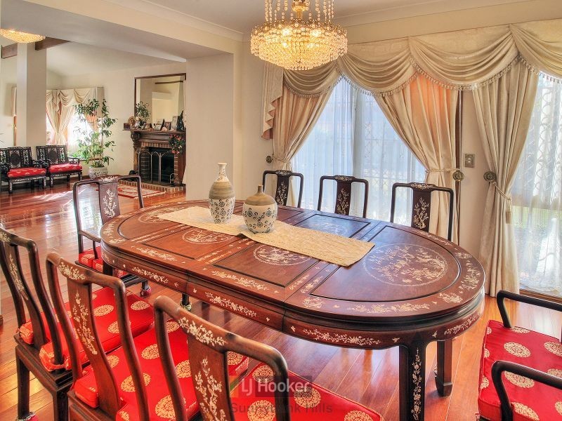 12 Lindfield Circuit, Robertson QLD 4109