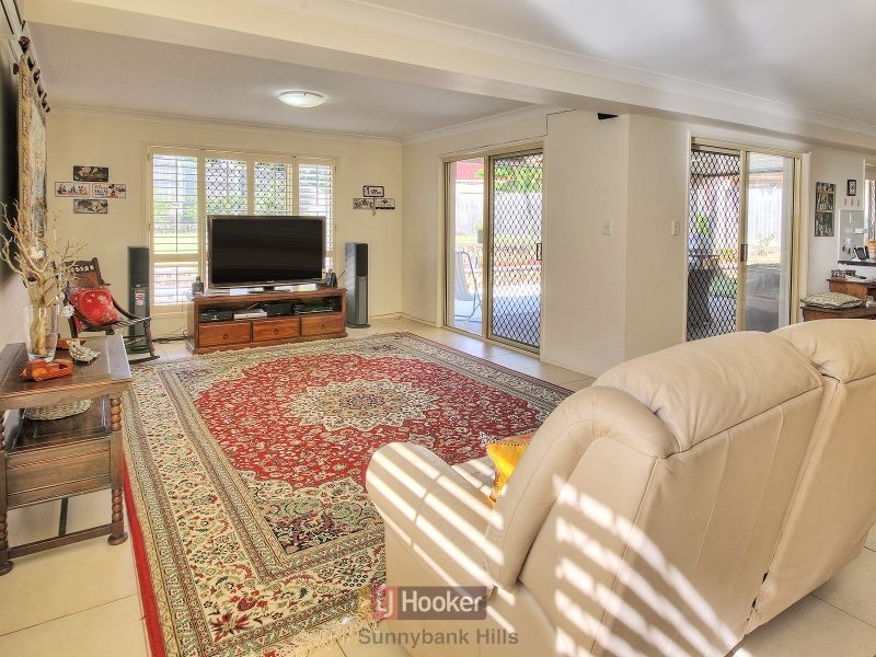 139 White Cedar Circuit, Stretton QLD 4116