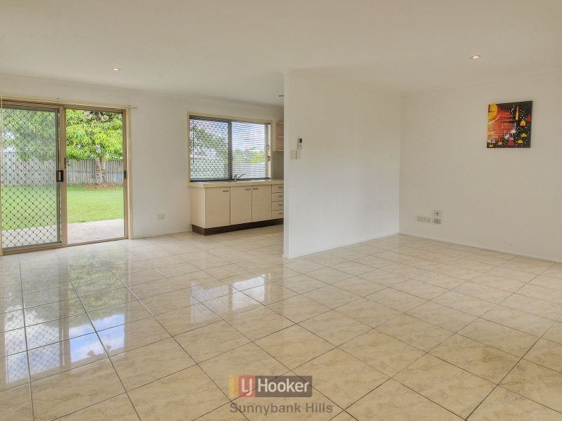 77 Barossa Street, Kingston QLD 4114