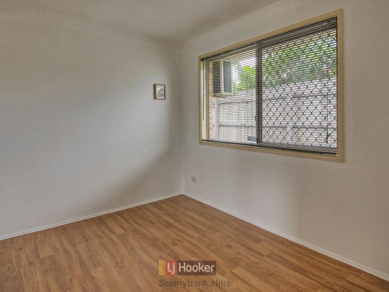 77 Barossa Street, Kingston QLD 4114