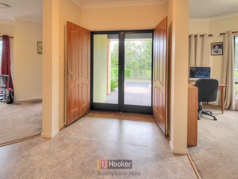 7 Sumayyah Place, Calamvale QLD 4116