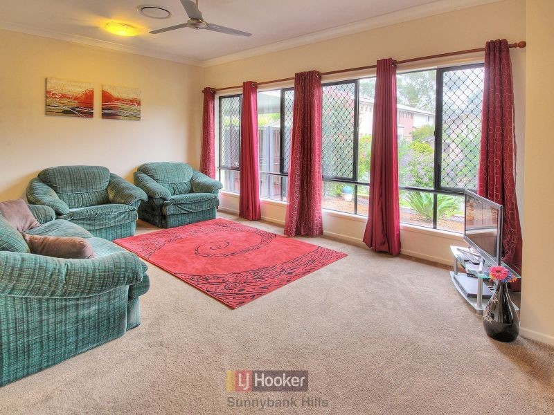 7 Sumayyah Place, Calamvale QLD 4116