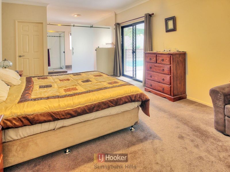 7 Sumayyah Place, Calamvale QLD 4116