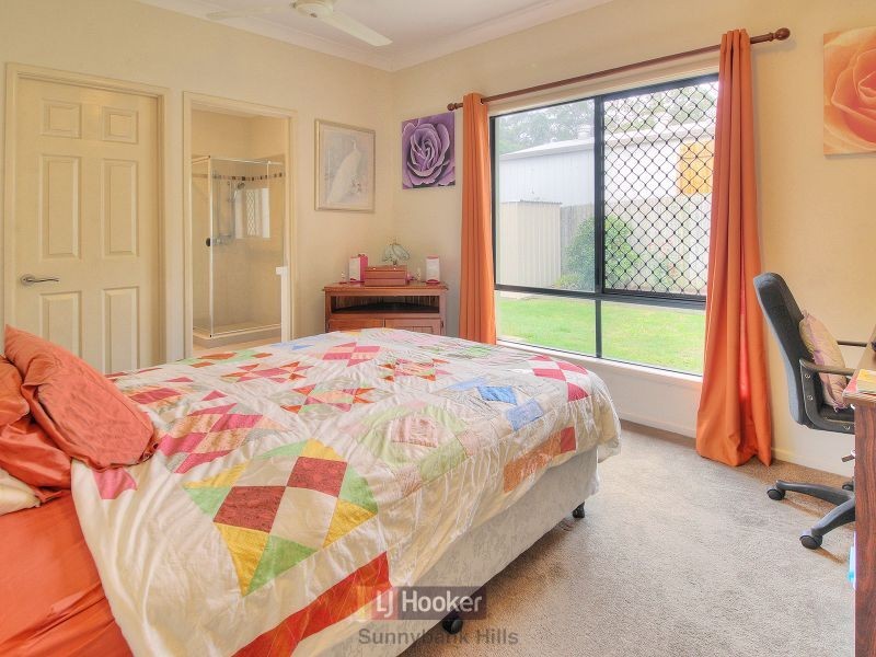 7 Sumayyah Place, Calamvale QLD 4116