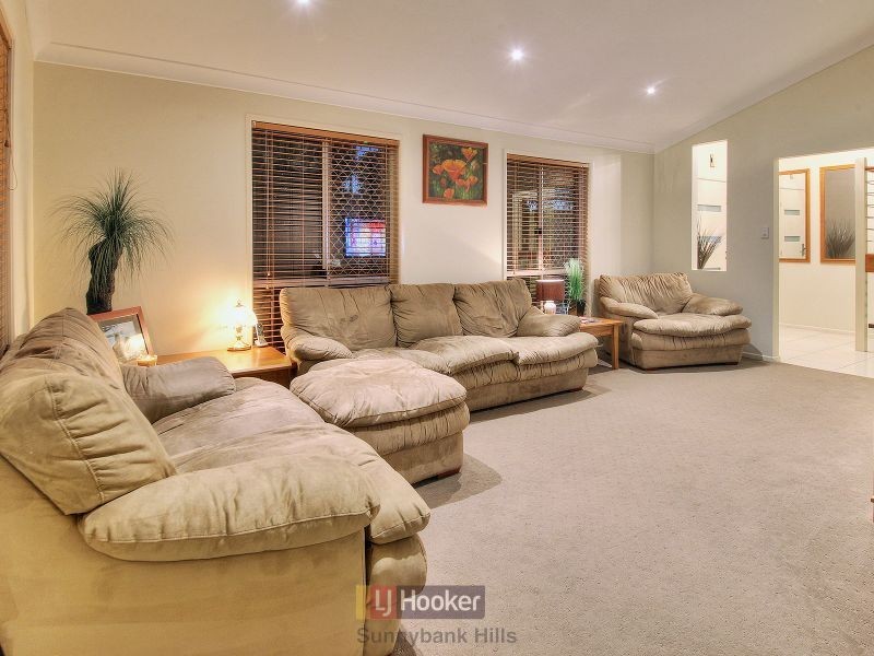 14 Mckinley Court, Stretton QLD 4116