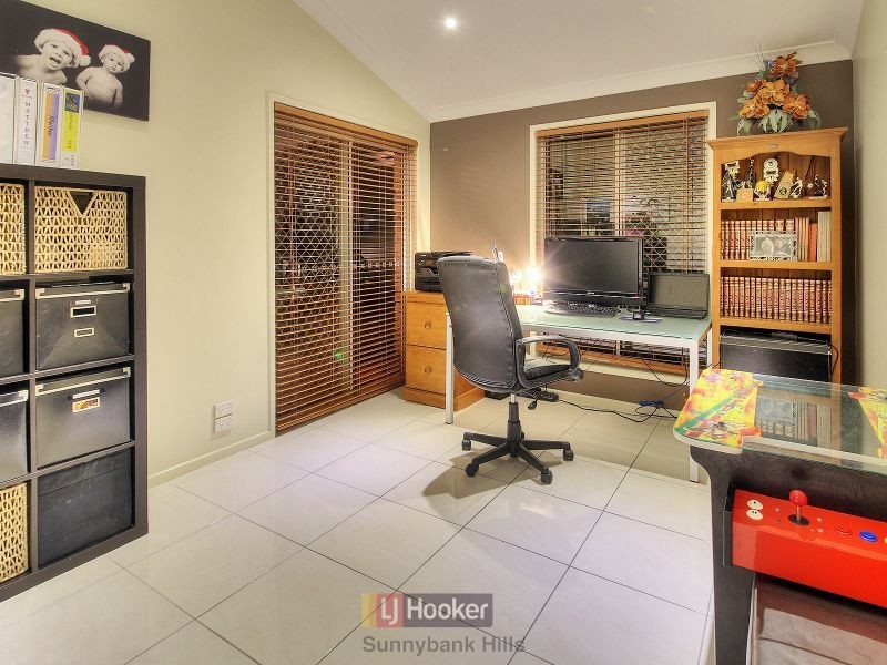 14 Mckinley Court, Stretton QLD 4116