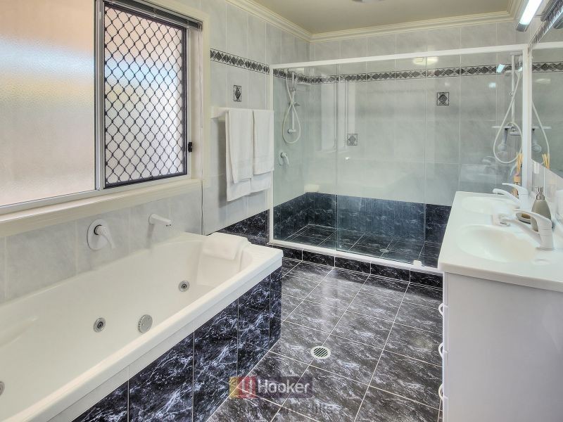 30A Corypha Crescent, Calamvale QLD 4116