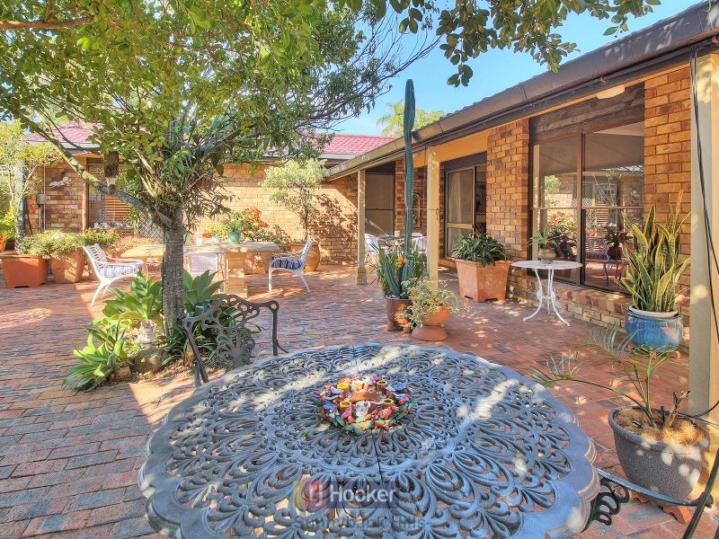 82 Wadley Street, Macgregor QLD 4109