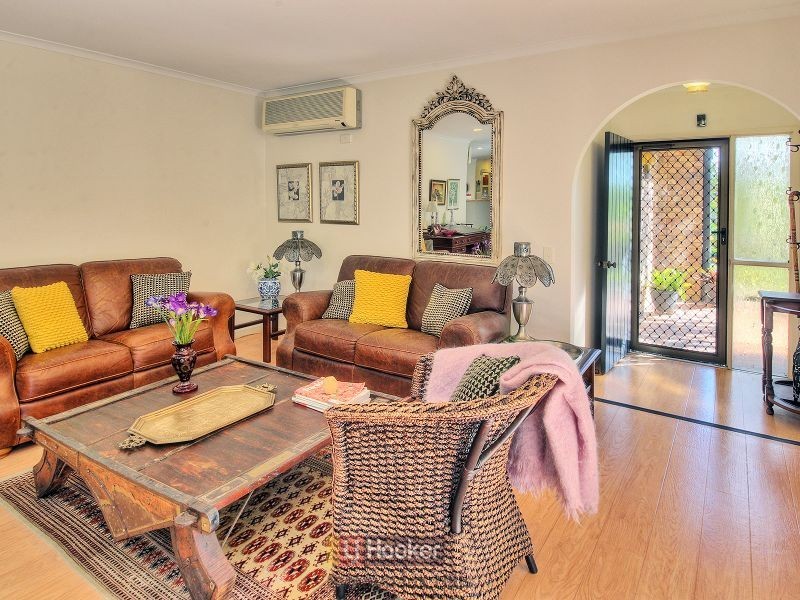 82 Wadley Street, Macgregor QLD 4109