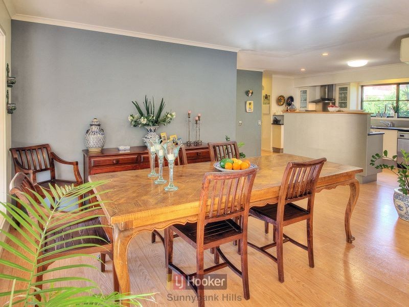 82 Wadley Street, Macgregor QLD 4109