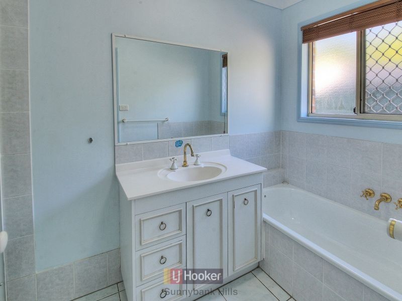 33 Allarton Street, Coopers Plains QLD 4108