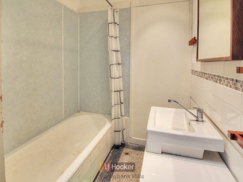 213 Orange Grove Road, Coopers Plains QLD 4108