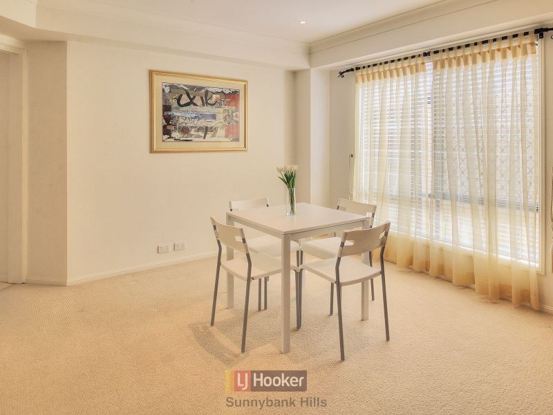 18 Juniper Circuit, Stretton QLD 4116