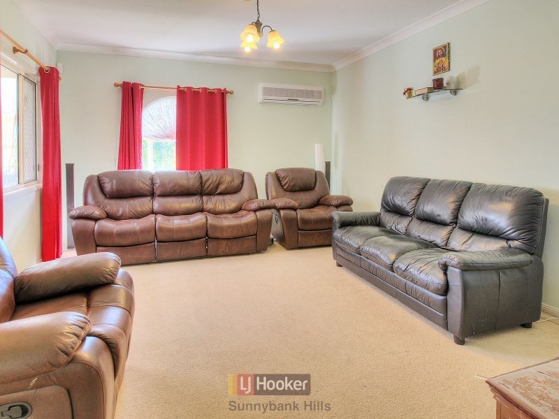 1 Abelia Close, Calamvale QLD 4116