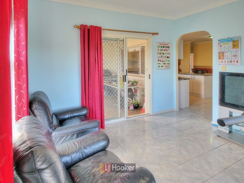 1 Abelia Close, Calamvale QLD 4116