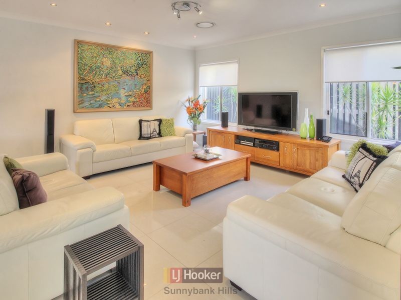 29 Manor Street, Eight Mile Plains QLD 4113