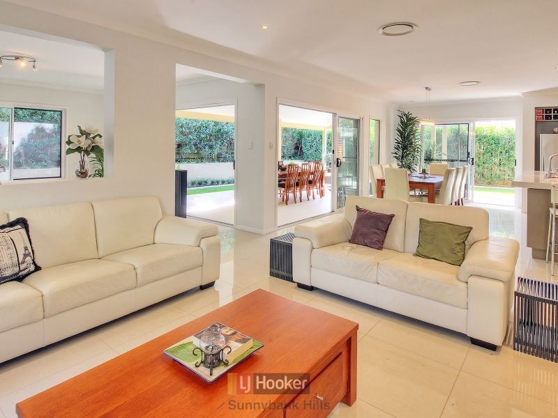 29 Manor Street, Eight Mile Plains QLD 4113