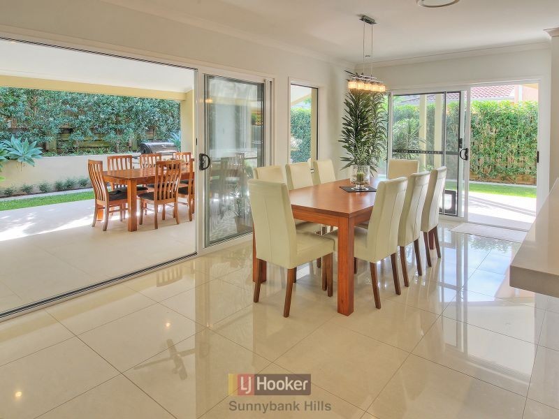 29 Manor Street, Eight Mile Plains QLD 4113