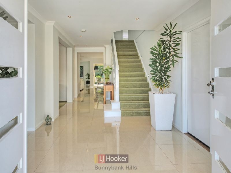 29 Manor Street, Eight Mile Plains QLD 4113