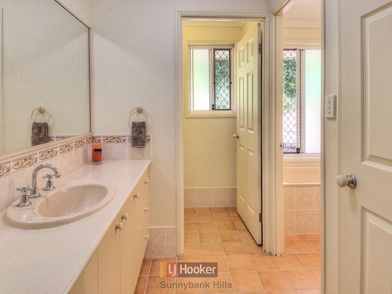 3 The Concourse, Underwood QLD 4119