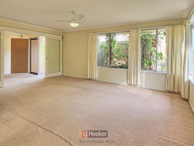 17 Chadford Street, Macgregor QLD 4109