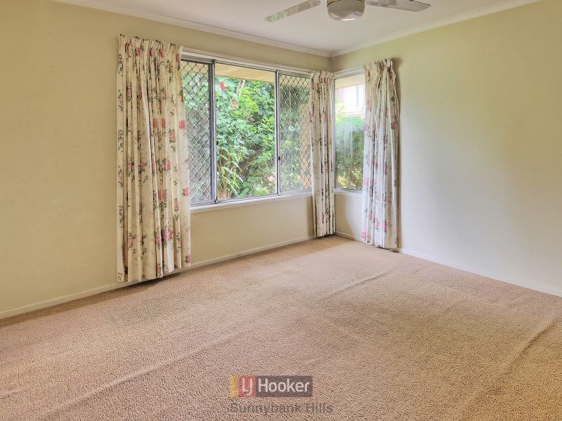 17 Chadford Street, Macgregor QLD 4109