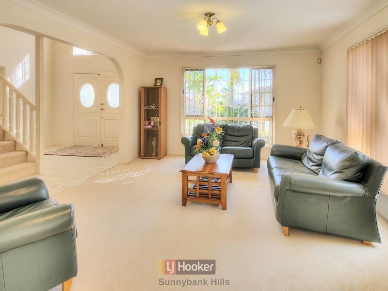 70 Golden Rain Place, Stretton QLD 4116