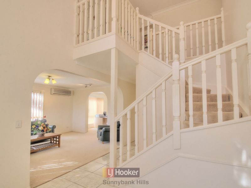 70 Golden Rain Place, Stretton QLD 4116